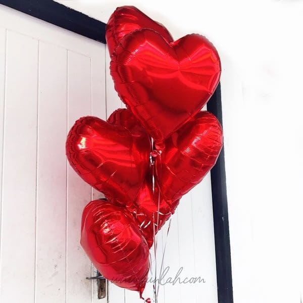 red foil hearts balloon bouquet